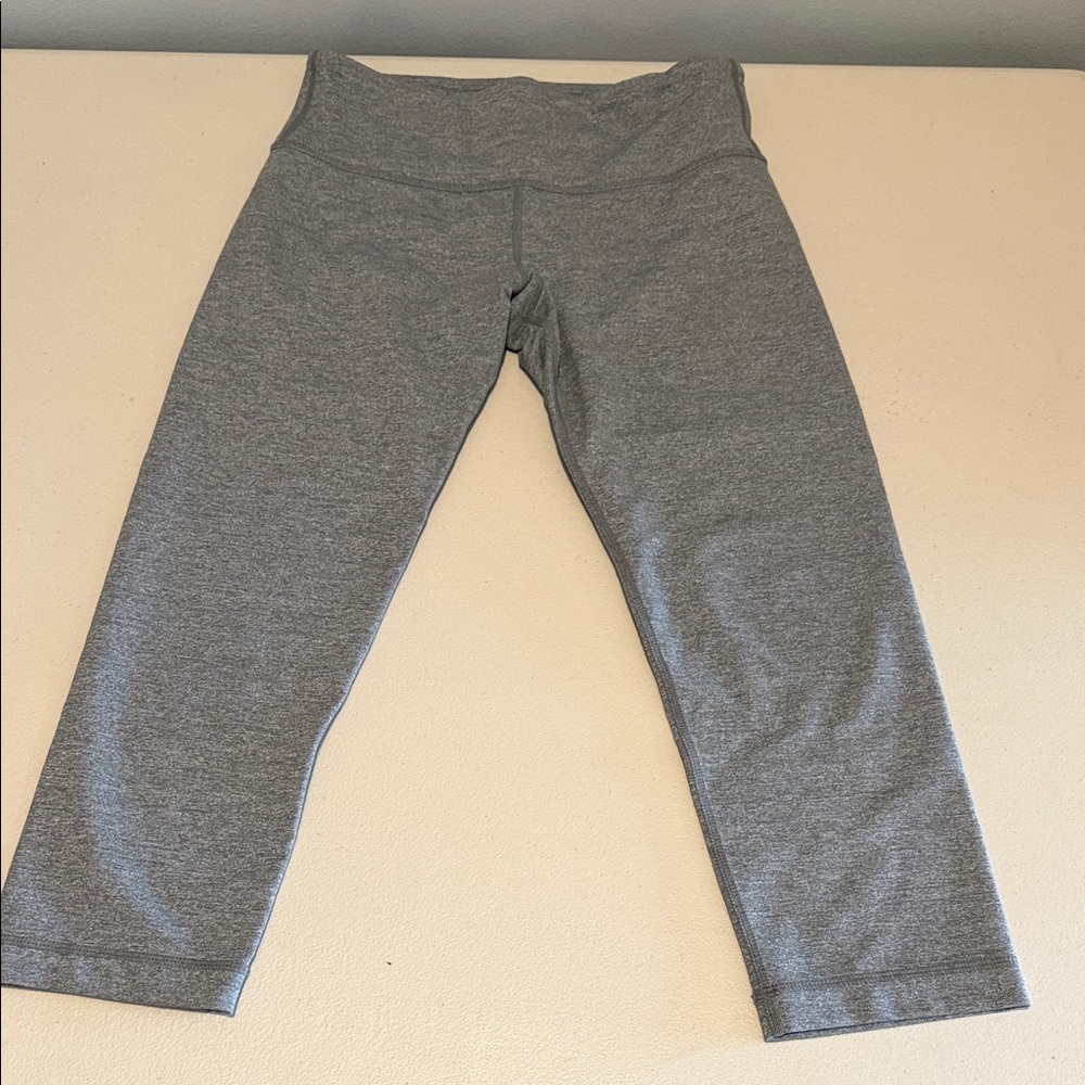 lululemon athletica Heather Gray Cropped Leggings
